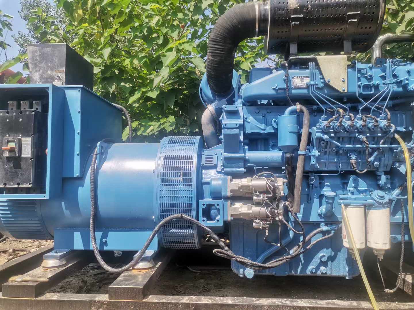 海安详细说明降低 800kW 柴油发电机输出电流波动的方法